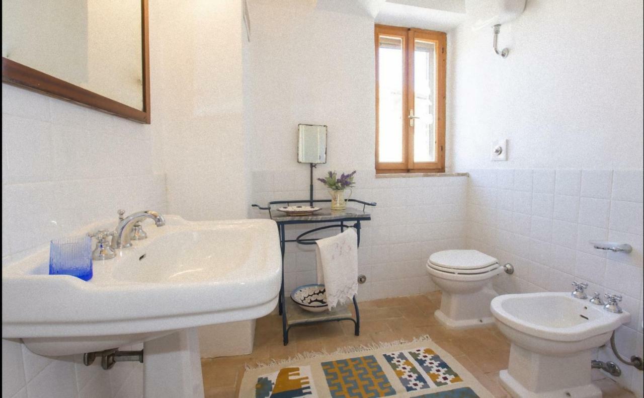 Isola Delle Api Hotel Bagni Di Petriolo Exterior photo